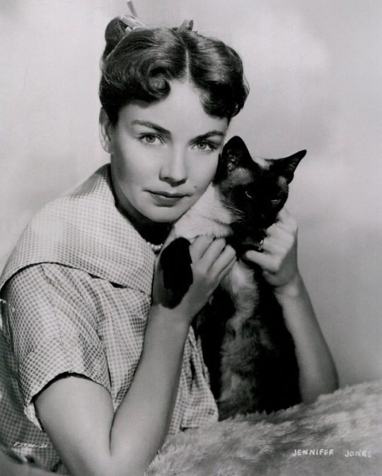 Jennifer Jones, 1952